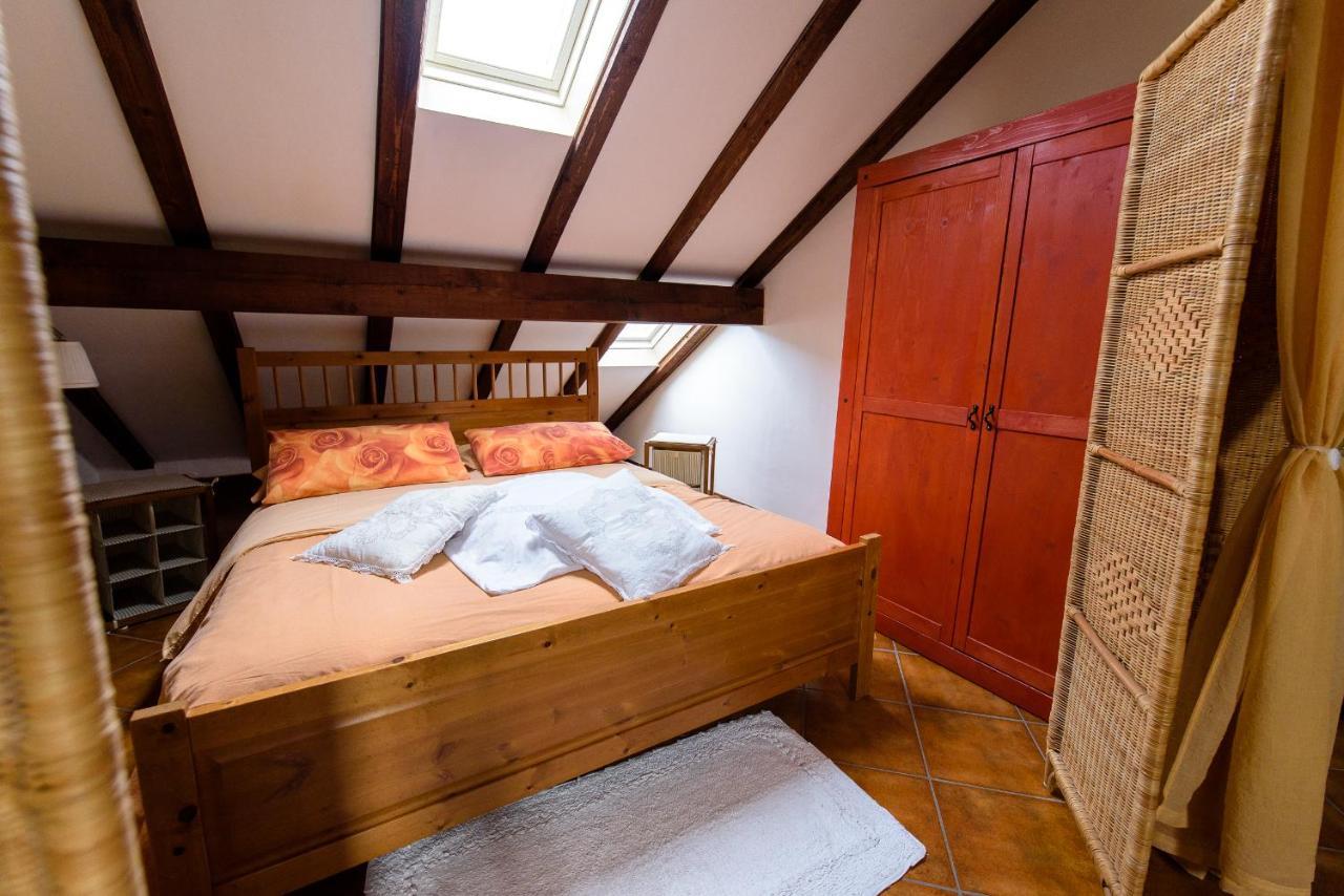B&B Al Parco Volano Exterior photo